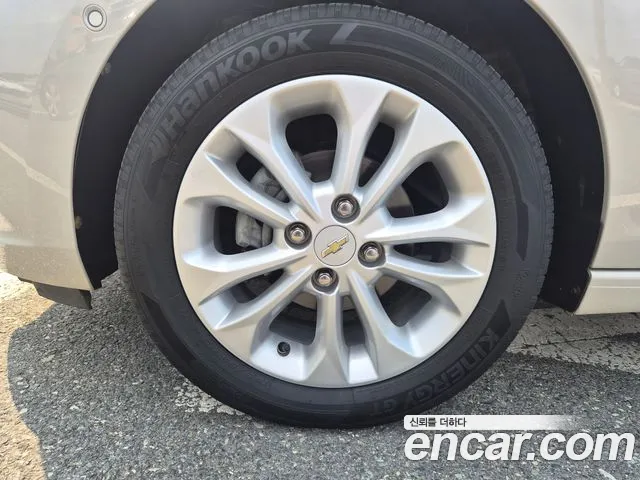 Chevrolet Spark 2019 thumb 2