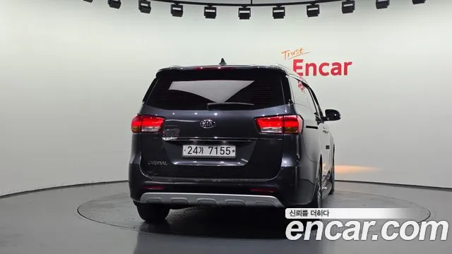 Kia Carnival 2016 thumb 7