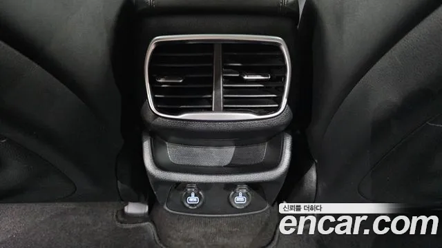 Hyundai Santa Fe 2019 thumb 3
