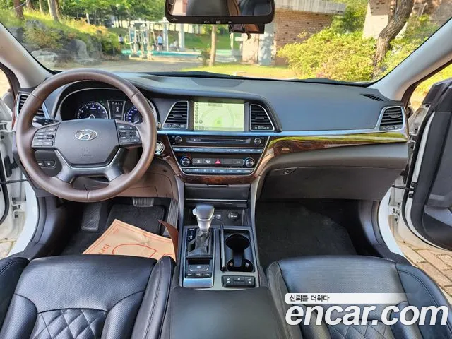 Hyundai Aslan 2015 thumb 6