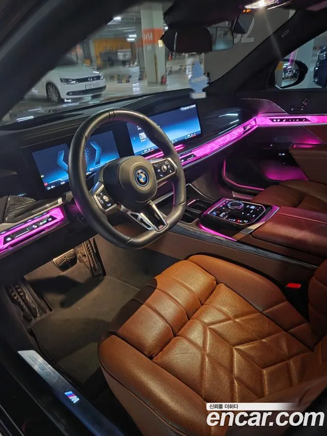 BMW i7 2024 thumb 4