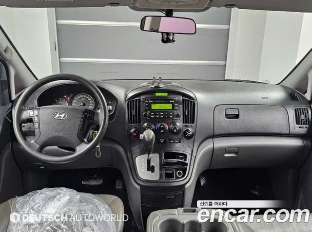 Hyundai Staria 2012 thumb 10