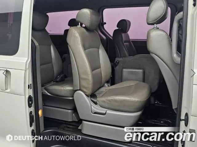 Hyundai Staria 2012 thumb 4