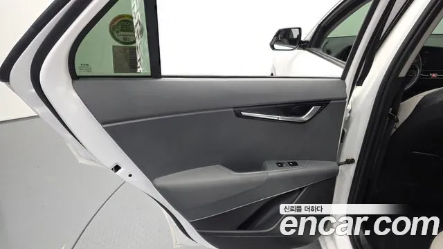 Kia Niro 2022 thumb 2