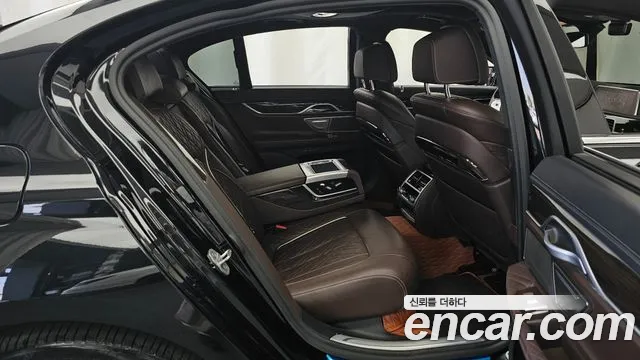 BMW 7 серии 2020 thumb 4