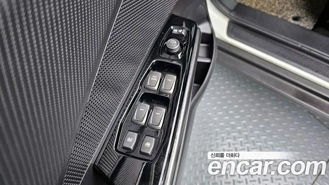 KGM Tivoli 2020 thumb 5