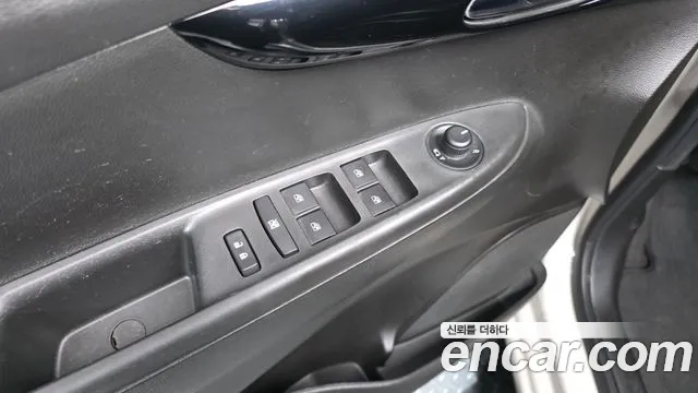 Chevrolet Spark 2018 thumb 4