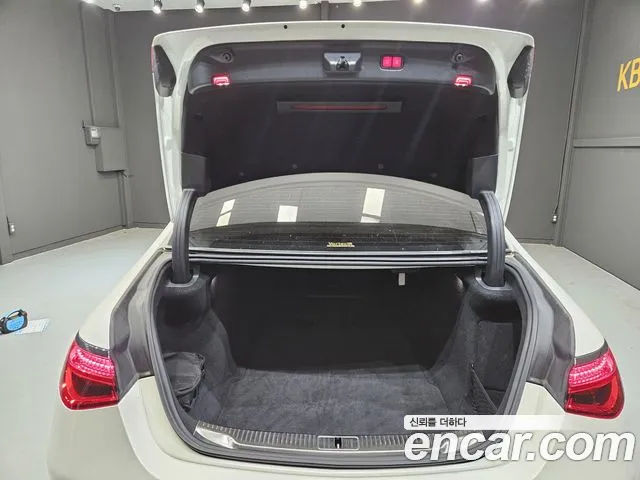 Mercedes-Benz S-Class 2022 thumb 6