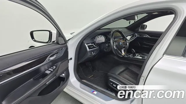 BMW 7 серии 2017 thumb 5