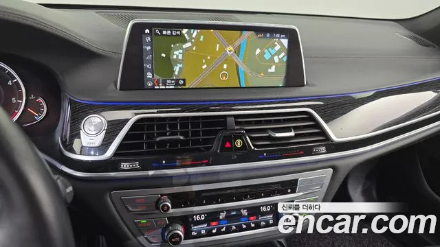 BMW 7 серии 2017 thumb 8