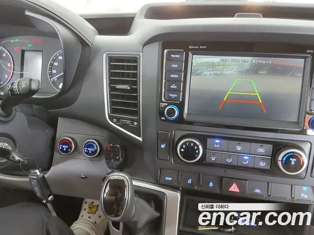 Hyundai Solati 2017 thumb 11