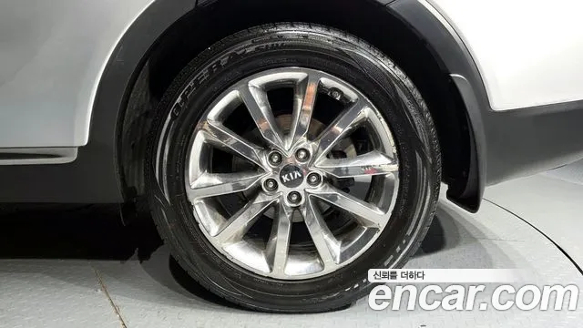 Kia Sorento 2016 thumb 4