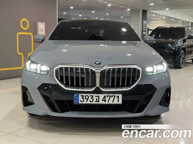 BMW 5 серии 2024 thumb 3