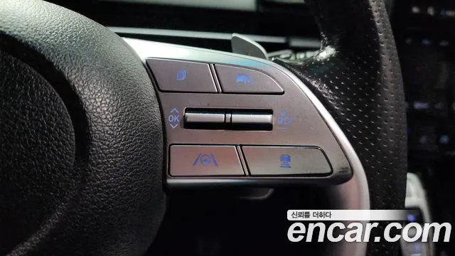 Hyundai Staria 2023 thumb 3
