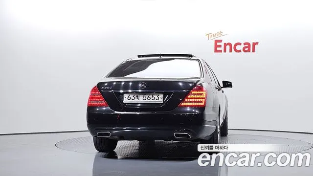 Mercedes-Benz S-Class 2010 thumb 5