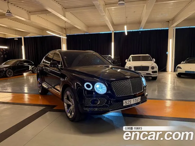 Bentley Bentayga 2018 thumb 10