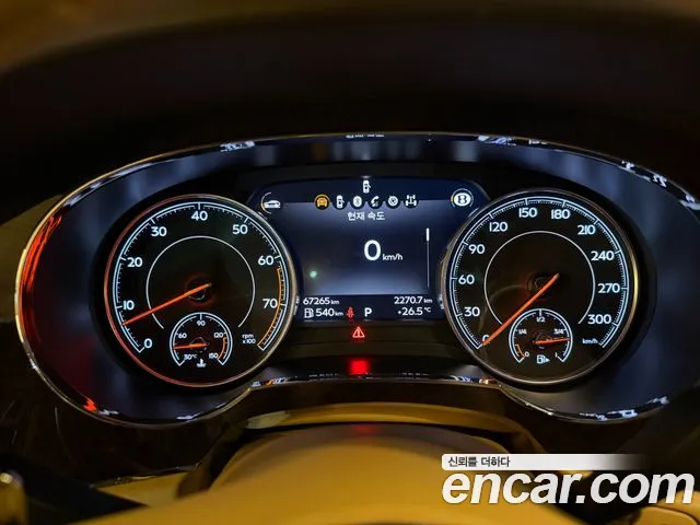 Bentley Bentayga 2018 thumb 11