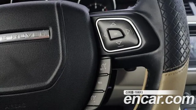 Land Rover Range Rover Evoque 2016 thumb 5