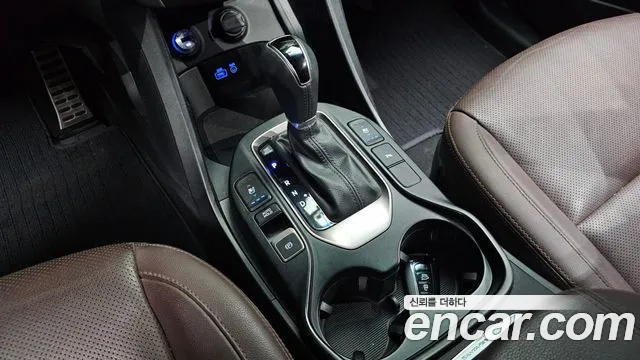 Hyundai Santafe 2016 thumb 6