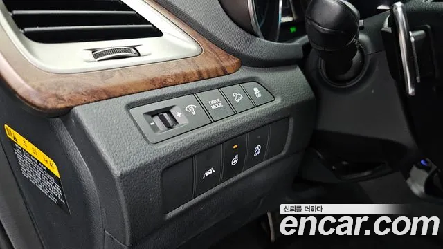 Hyundai Santafe 2016 thumb 2