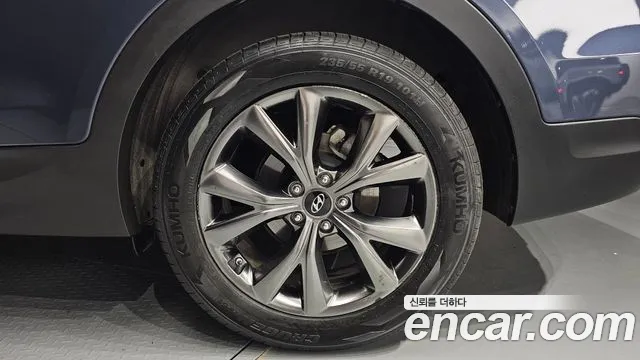 Hyundai Santafe 2016 thumb 4