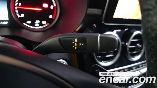 Mercedes-Benz GLC 2017 thumb 5