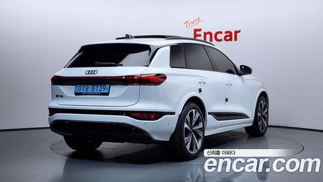 Audi Q6 e-tron 2025 thumb 3