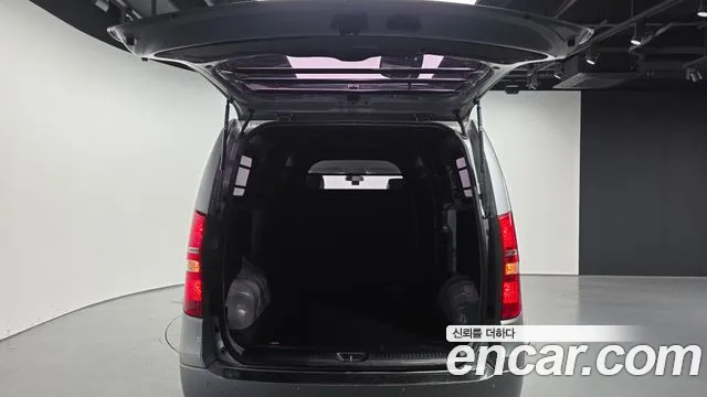 Hyundai Staria 2018 thumb 5