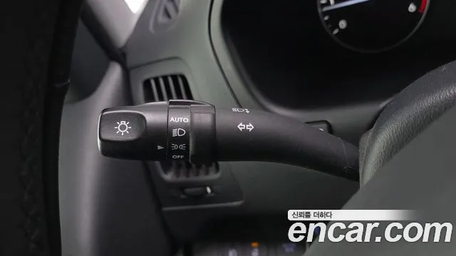 Hyundai Staria 2018 thumb 9
