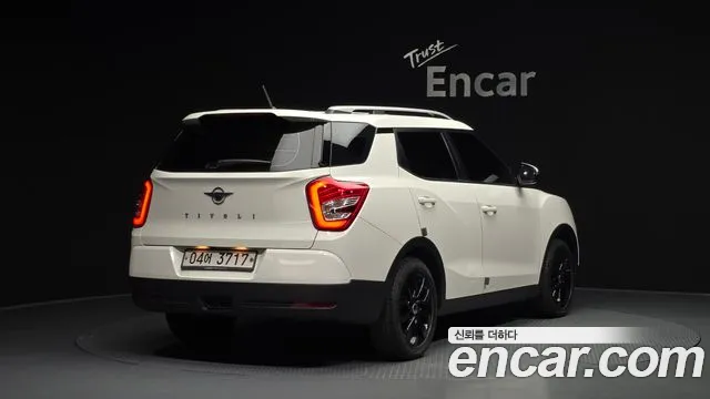 KGM Tivoli Air 2018 thumb 12