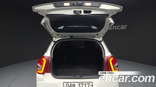 KGM Tivoli Air 2018 thumb 11