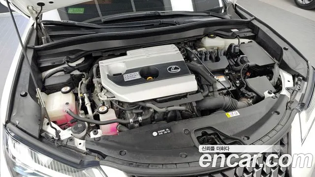 Lexus UX 2019 thumb 10