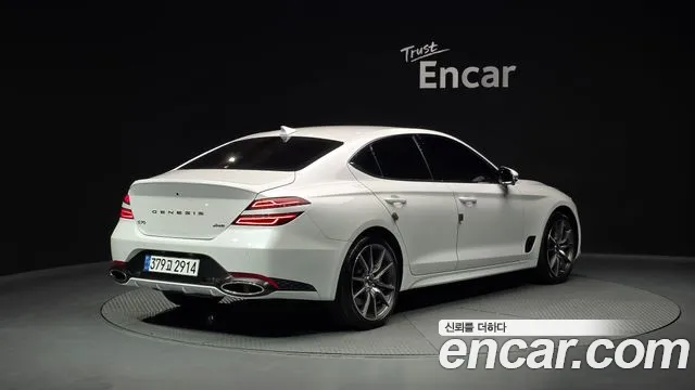 Genesis G70 2022 thumb 5