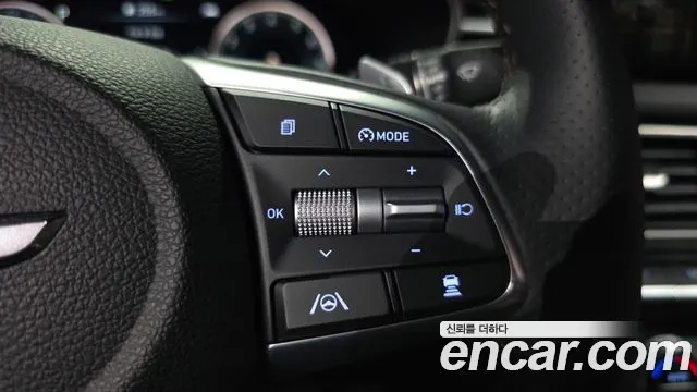 Genesis G70 2022 thumb 7
