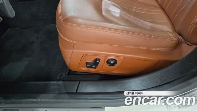 Maserati Ghibli 2017 thumb 9