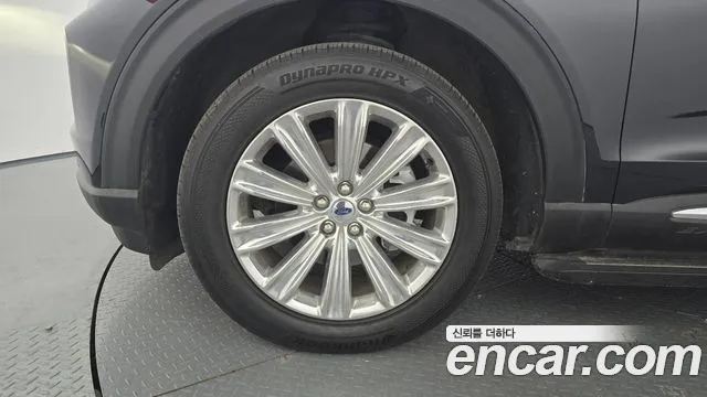 Ford Explorer 2020 thumb 4