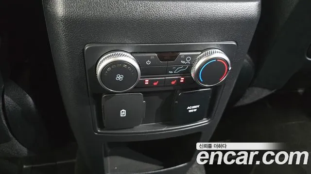 Ford Explorer 2020 thumb 5