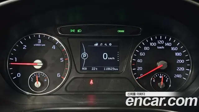 Kia Sorento 2016 thumb 9