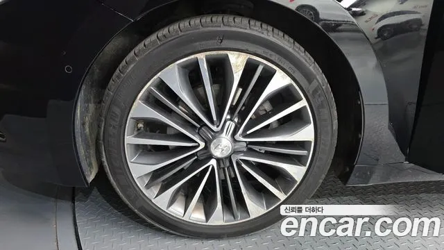 Hyundai Grandeur 2013 thumb 9