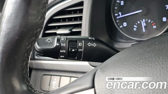 Hyundai AD 2016 thumb 10