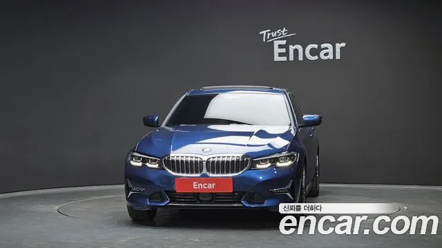 BMW 3 серии 2022 thumb 2