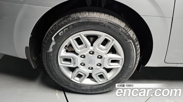 Hyundai Staria 2022 thumb 4