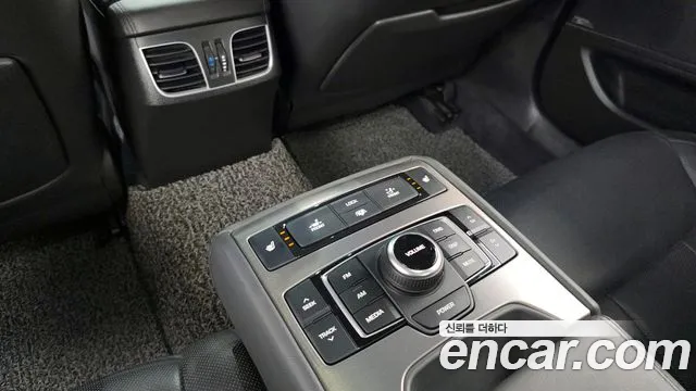 Hyundai Genesis 2015 thumb 6