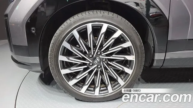 Hyundai Santa Fe 2024 thumb 4