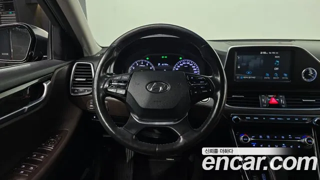 Hyundai Grandeur 2016 thumb 6