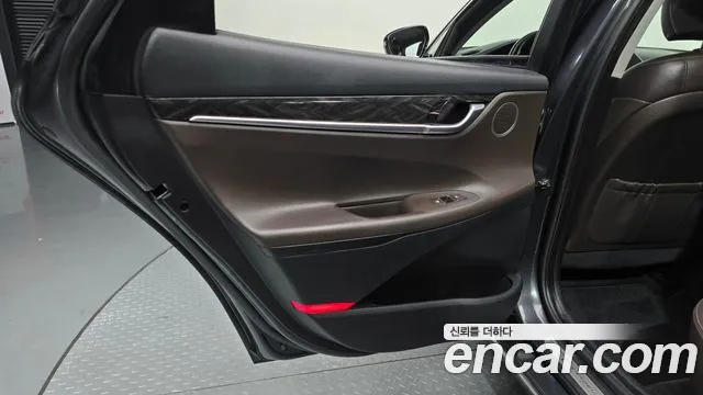 Hyundai Grandeur 2016 thumb 2