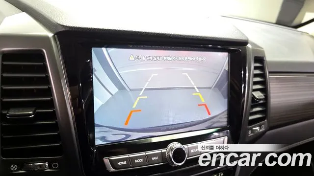 KGM Rexton 2019 thumb 10
