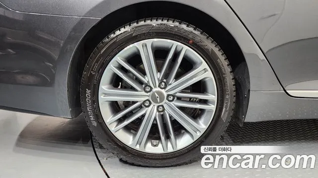 Genesis G80 2019 thumb 9