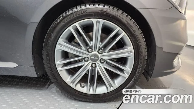 Genesis G80 2019 thumb 4