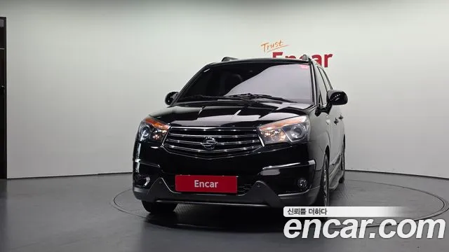 KGM Korando 2015 thumb 10